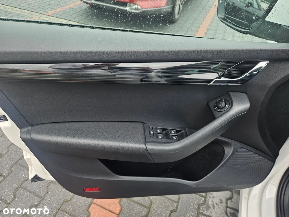 Skoda Octavia 2.0 TDI 4x4 Style DSG - 24