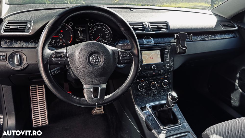 Volkswagen Passat 2.0 TDI BlueMotion Tehnology Comfortline - 8