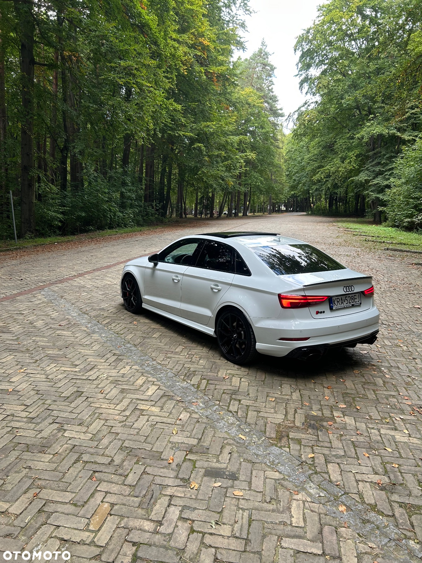 Audi RS3 Limousine - 14
