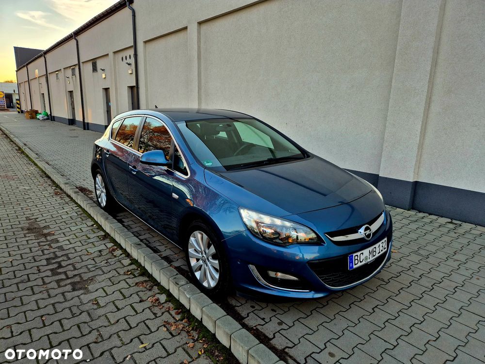 Opel Astra 1.4 Turbo Cosmo - 4