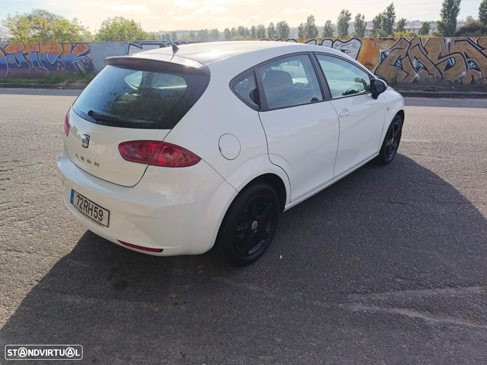 SEAT Leon 1.6 TDI DPF E-Ecomotive Reference Copa - 15