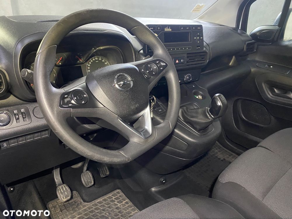 Opel COMBO - 9
