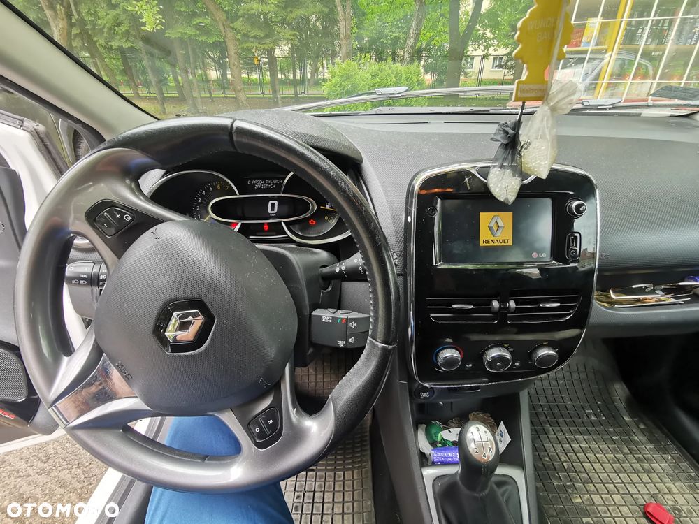 Renault Clio 1.2 16V Zen - 6