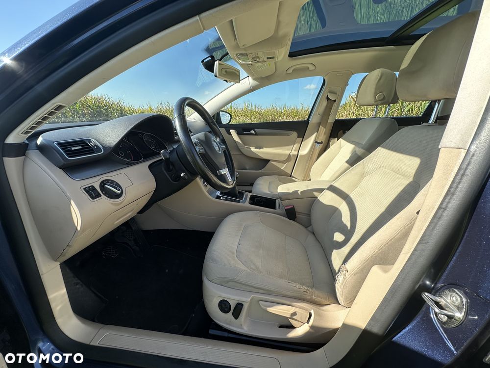 Volkswagen Passat - 16