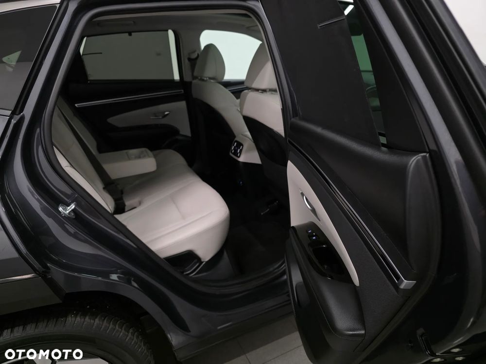 Hyundai Tucson 1.6 CRDi 48V-Hybrid 4WD DCT Prime - 31