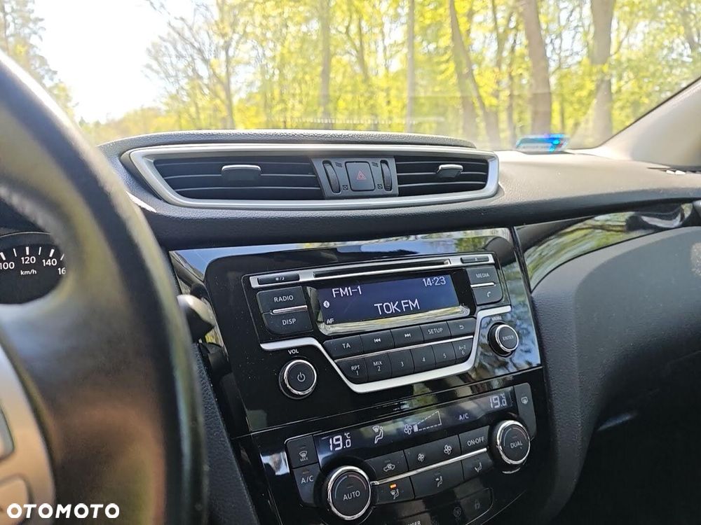 Nissan Qashqai 1.2 DIG-T Visia EU6 - 12