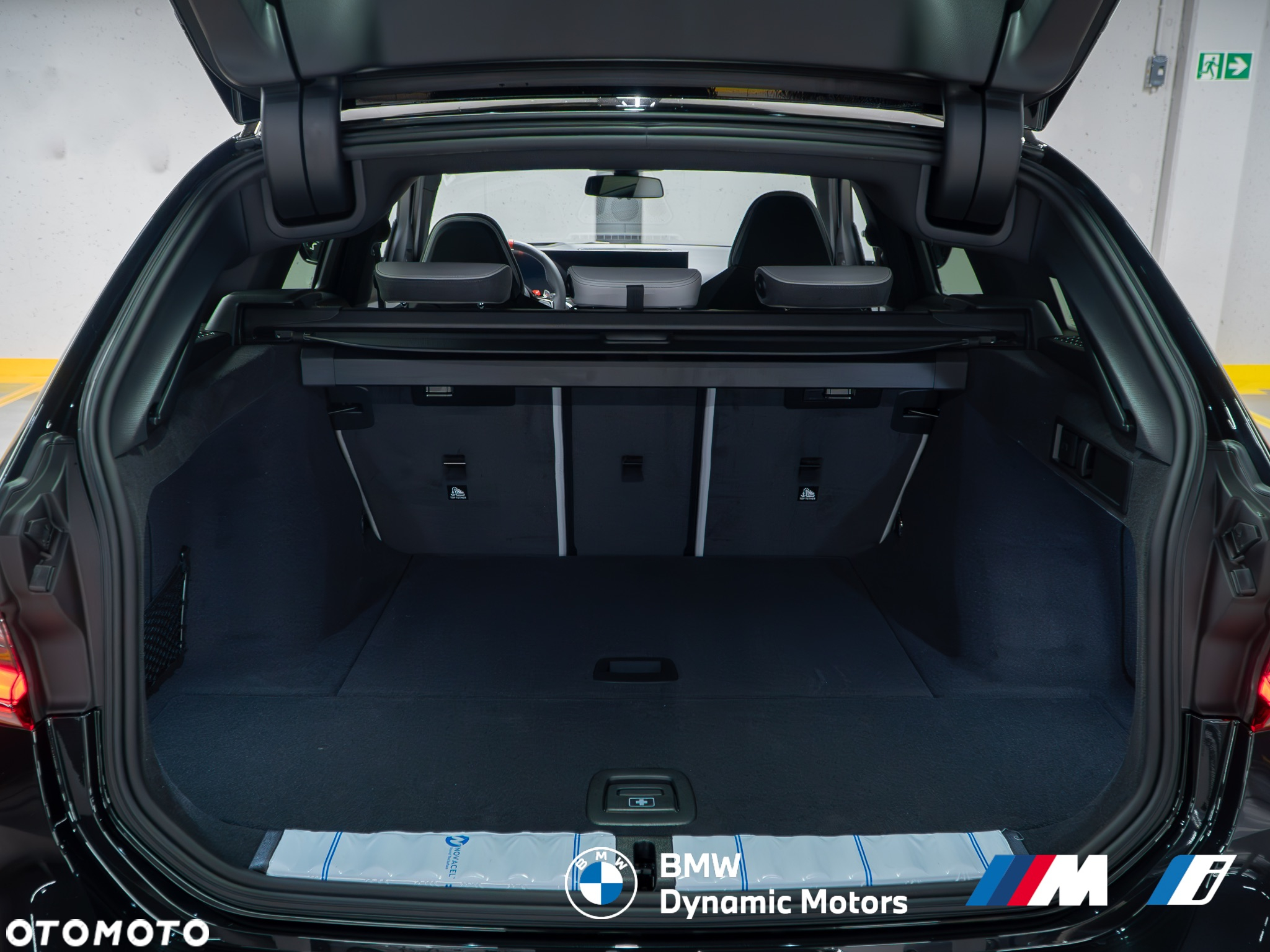 BMW M3 Competition Touring M xDrive - 14