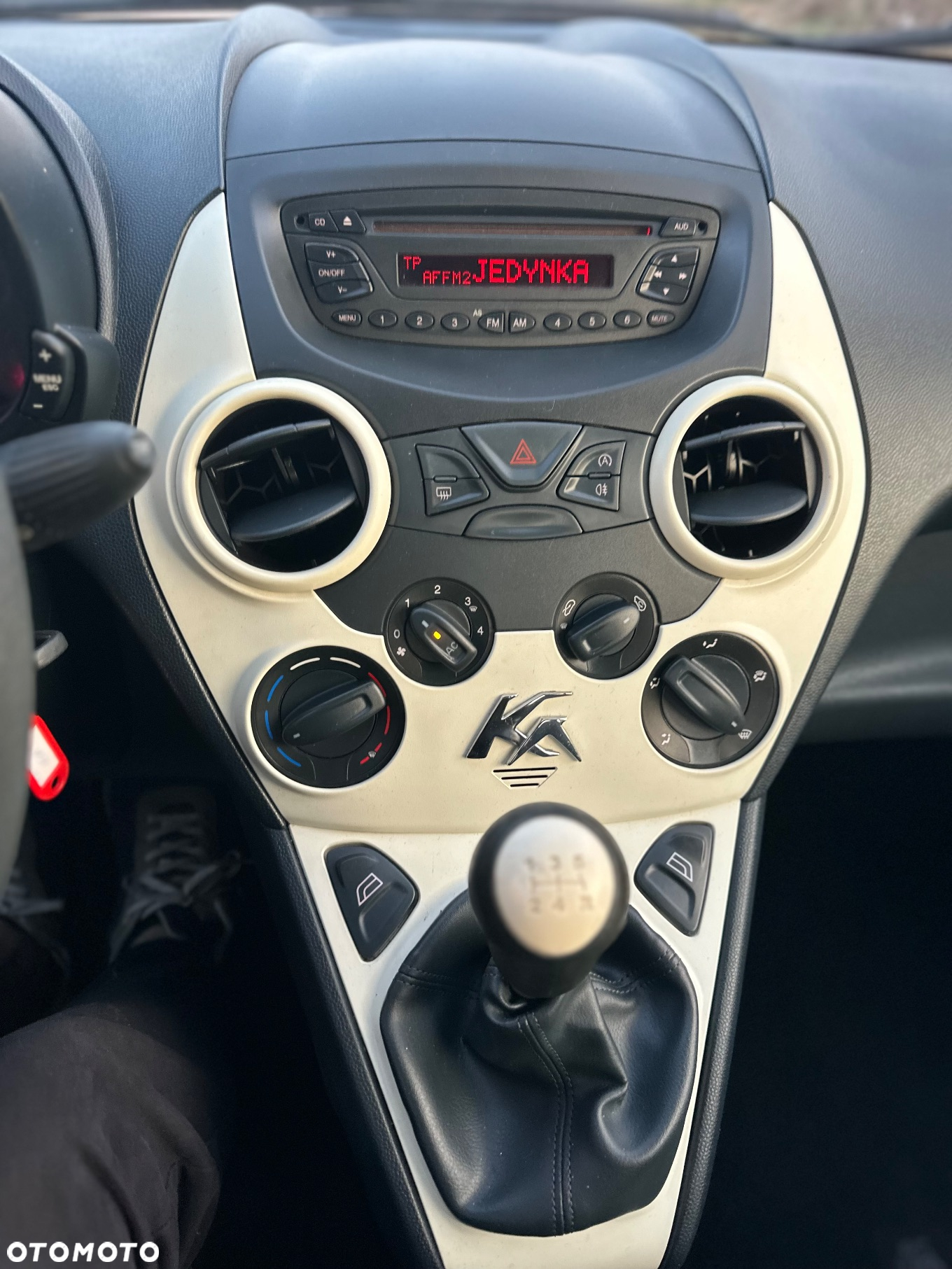 Ford KA - 10