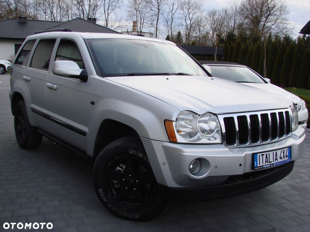 Jeep Grand Cherokee - 1