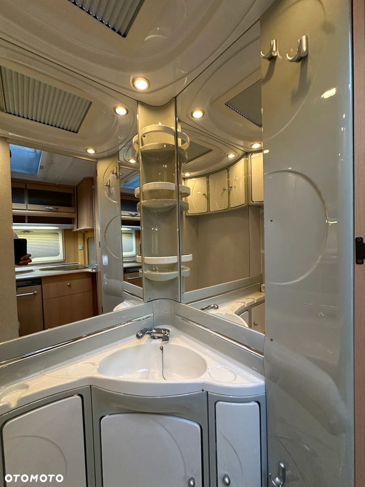 TEC 430 TRAVEL KING z napędem i przedsionkiem Isabella. - 24
