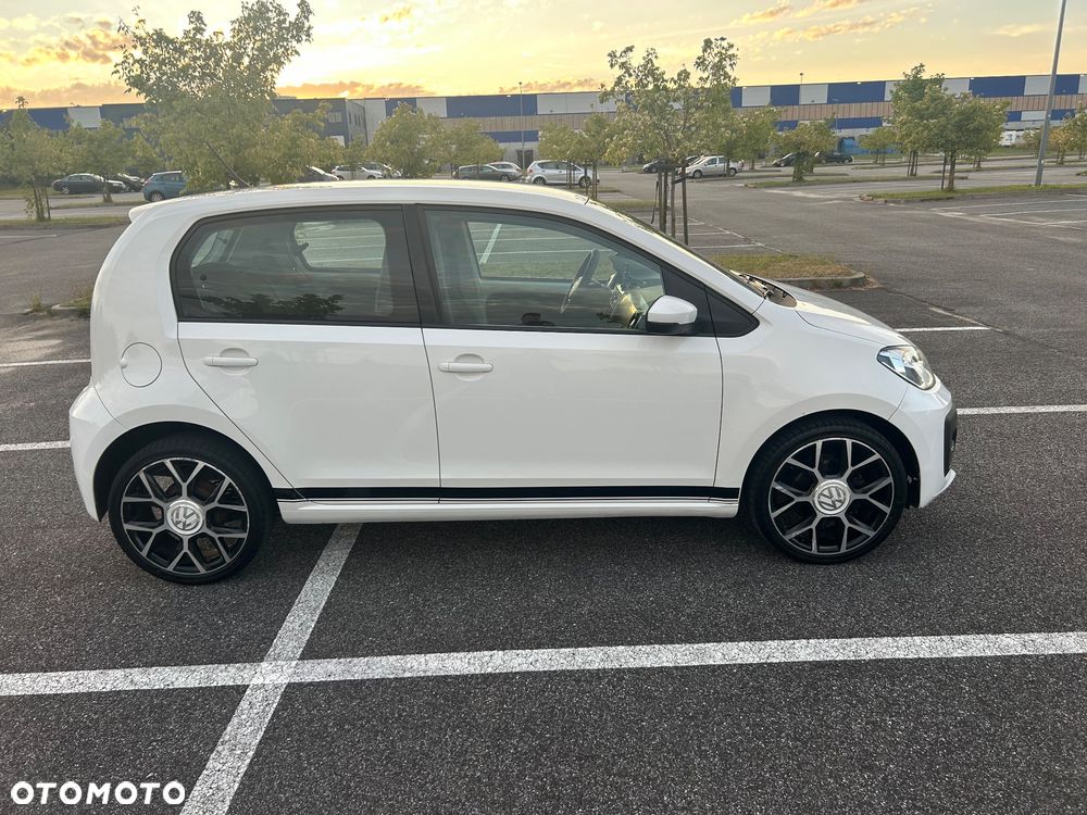 Volkswagen up! - 15