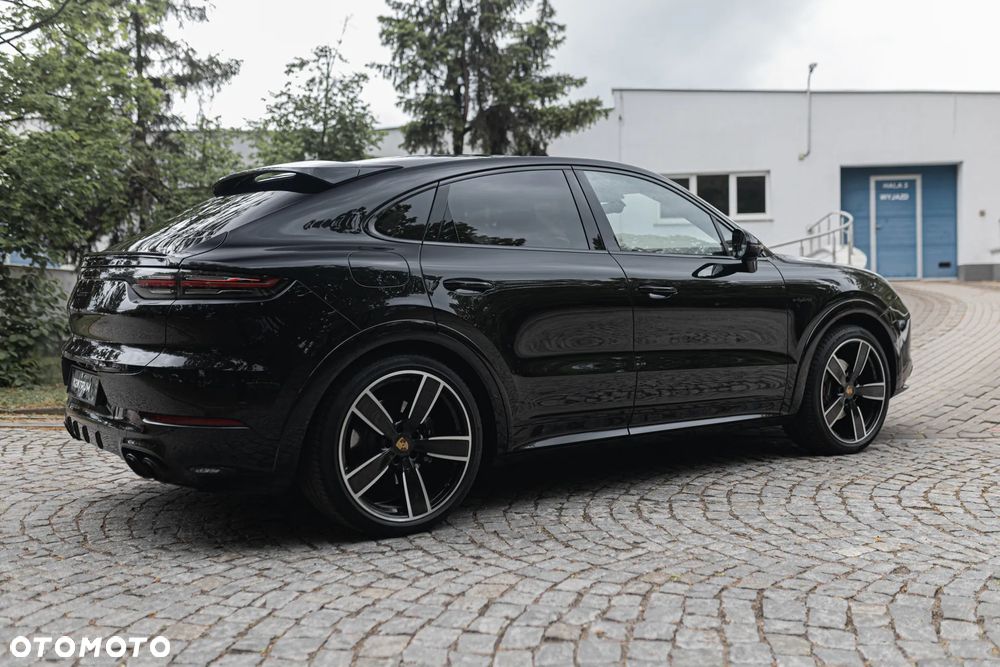 Porsche Cayenne E-Hybrid - 18