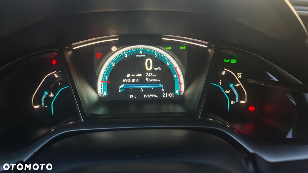Honda Civic 1.5 T Executive CVT - 29