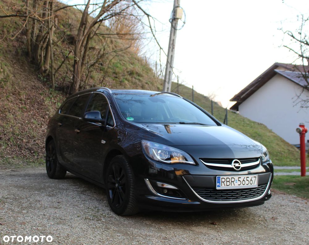 Opel Astra 1.4 Turbo Cosmo - 1