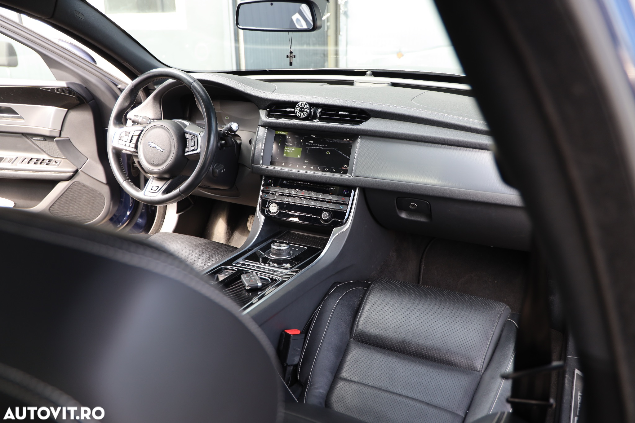 Jaguar XF 25d Aut. R-Sport - 13