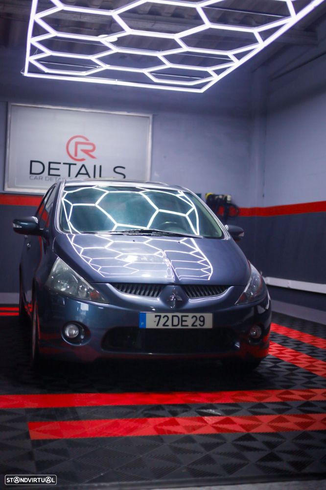 Mitsubishi Grandis 2.0 DI-D Sport - 2