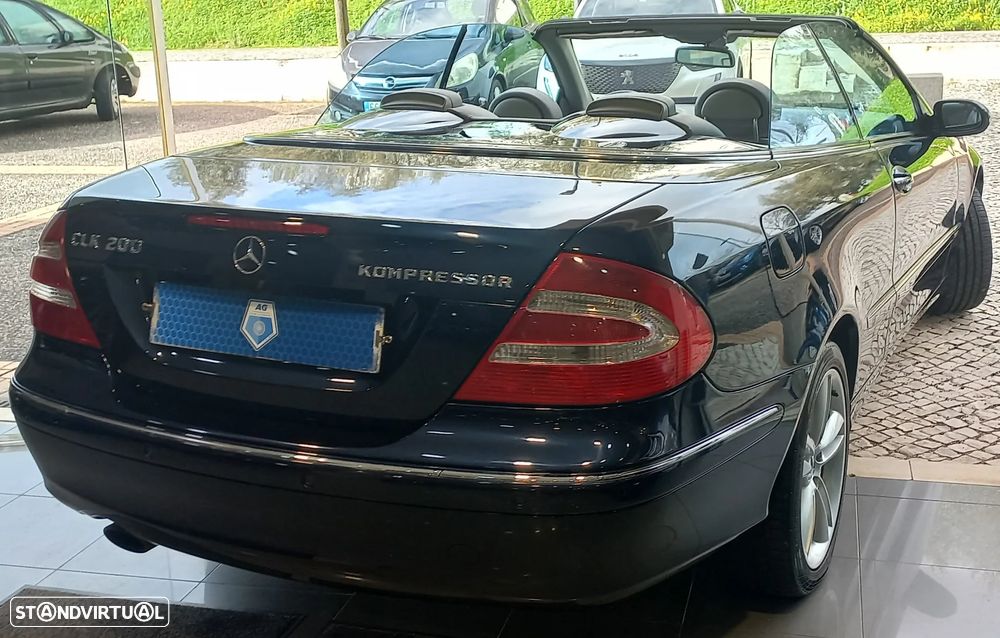 Mercedes-Benz CLK 200 K Avantgarde Aut. - 8