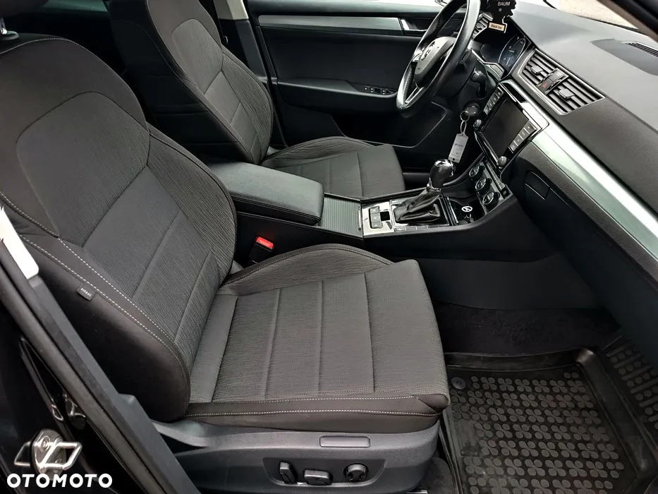 Skoda Superb 2.0 TDI Ambition DSG7 - 24