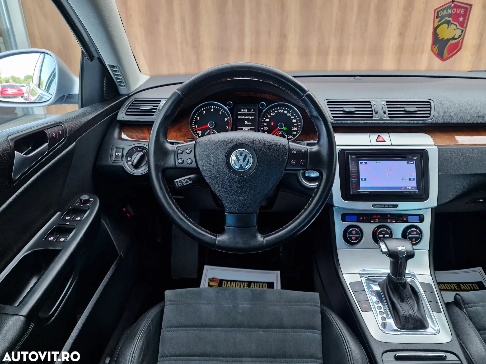 Volkswagen Passat - 17