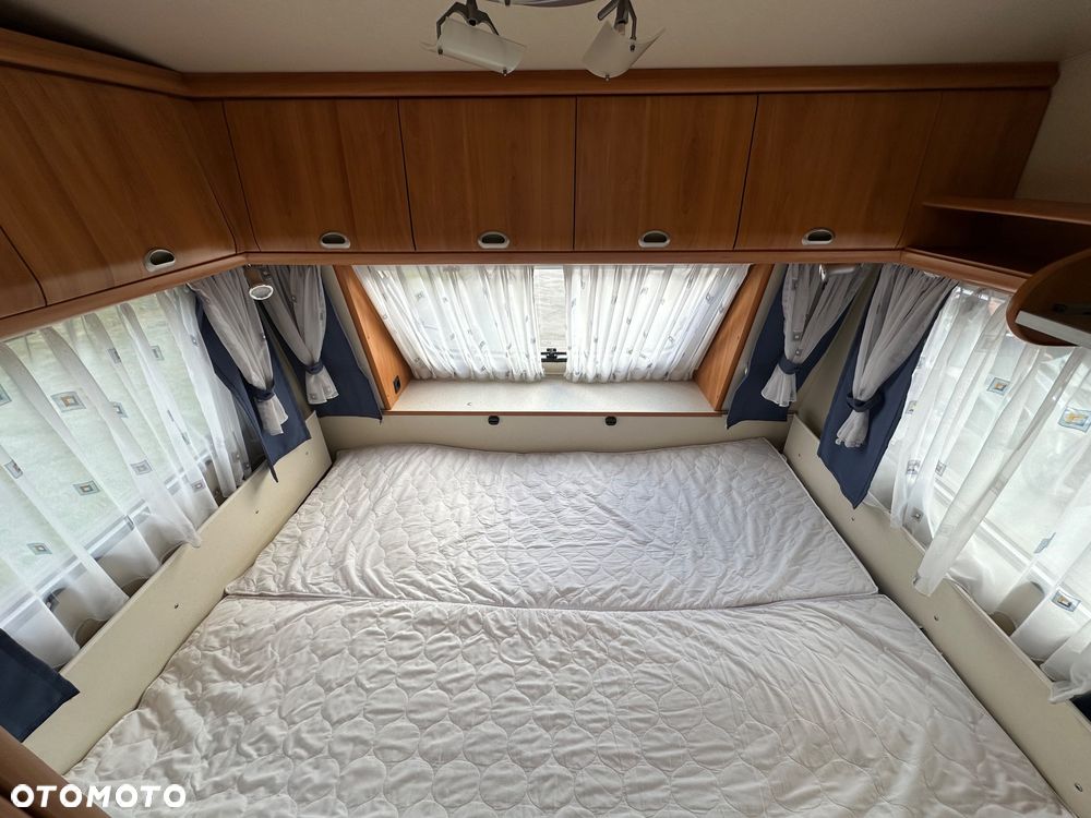 Hobby De luxe 400 - 12