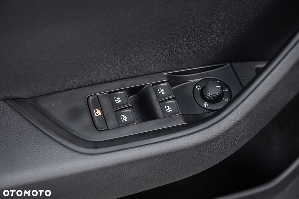 Skoda Superb 1.6 TDI DSG Ambition - 17