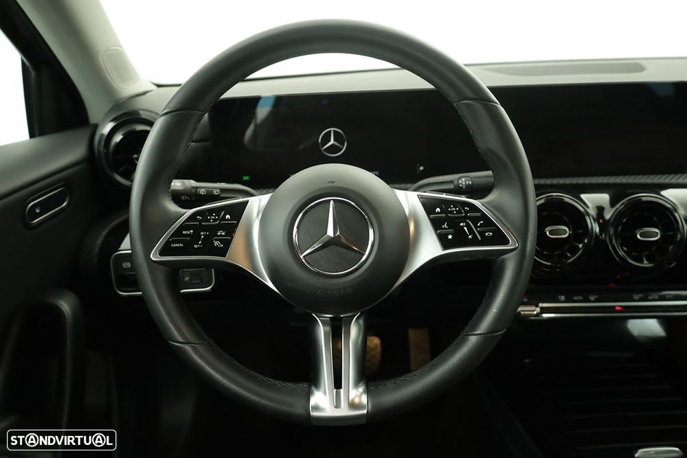 Mercedes-Benz A 200 Standard - 15