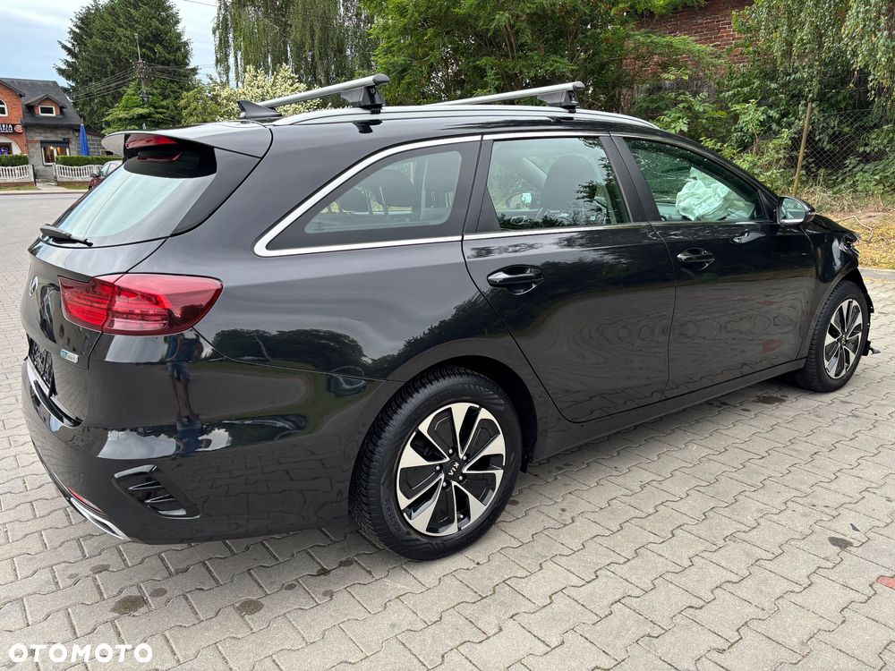 Kia Ceed 1.6 GDI PHEV L DCT - 6