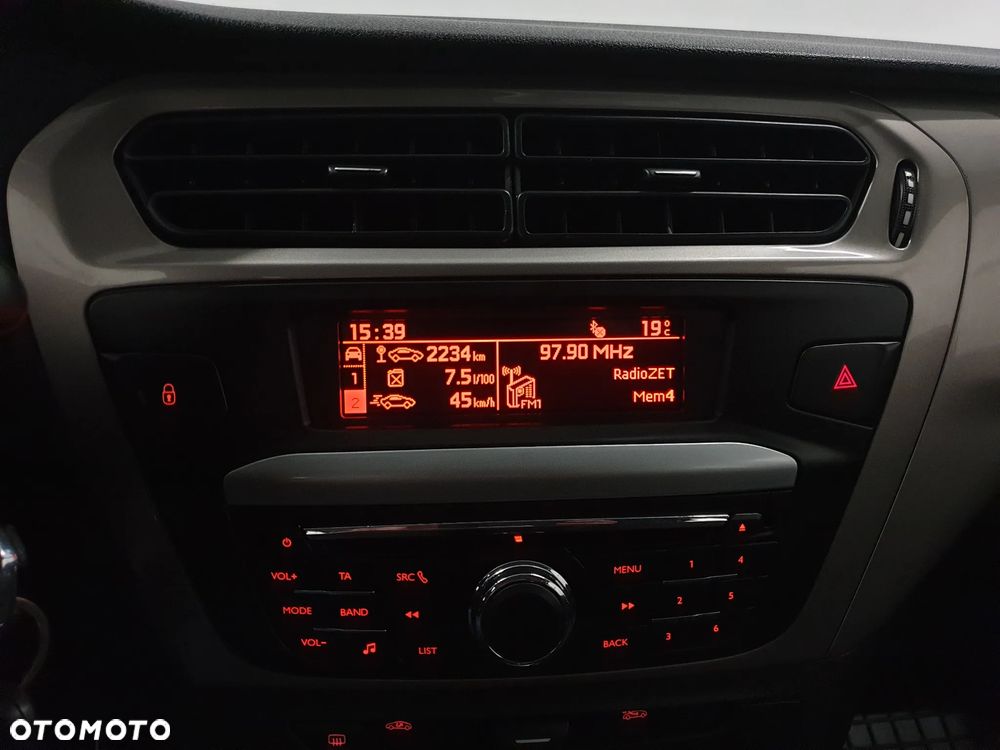 Citroën C-Elysée 1.6 VTi Exclusive - 16