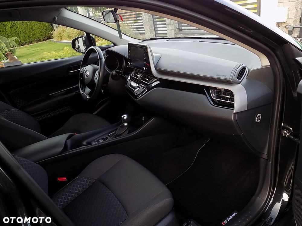 Toyota C-HR - 36