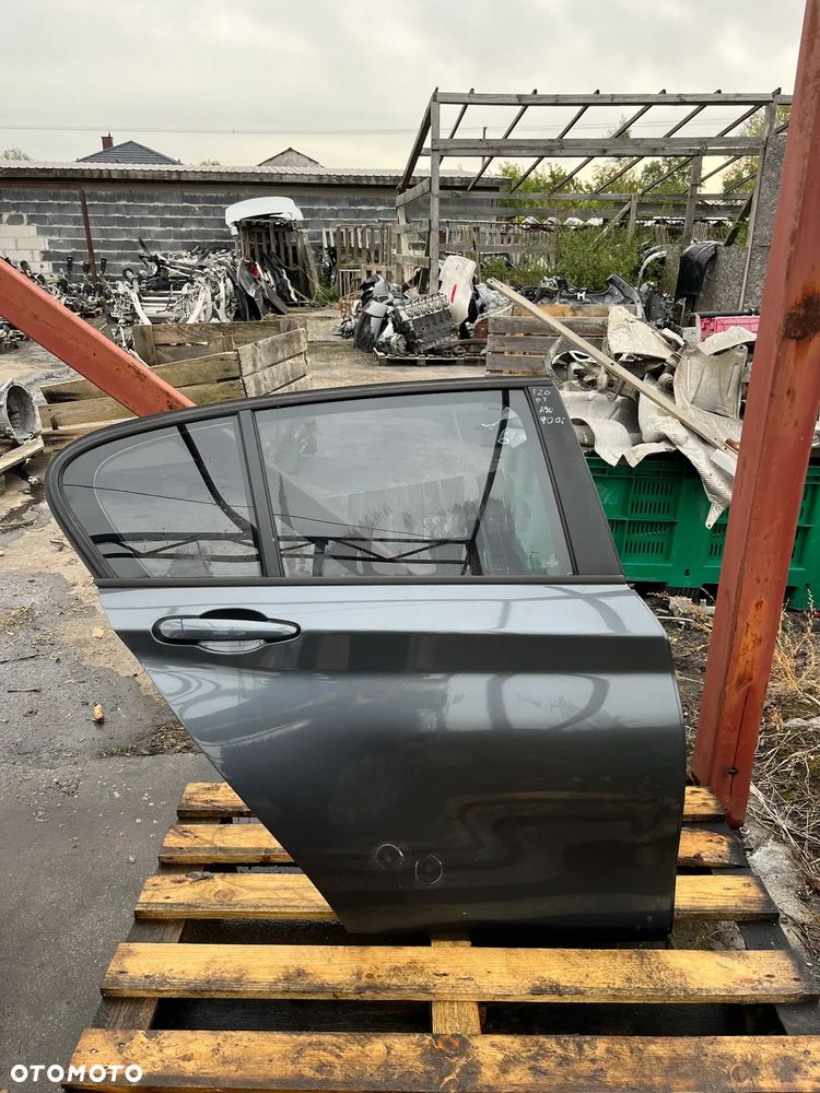 BMW 1 F20 DRZWI PRAWY TYŁ A90 - 1