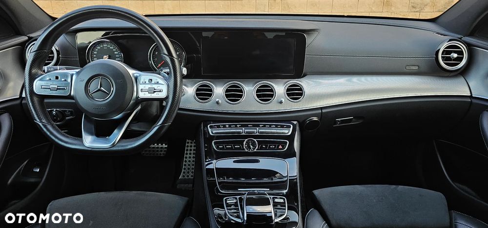 Mercedes-Benz Klasa E 200 9G-TRONIC AMG Line - 7