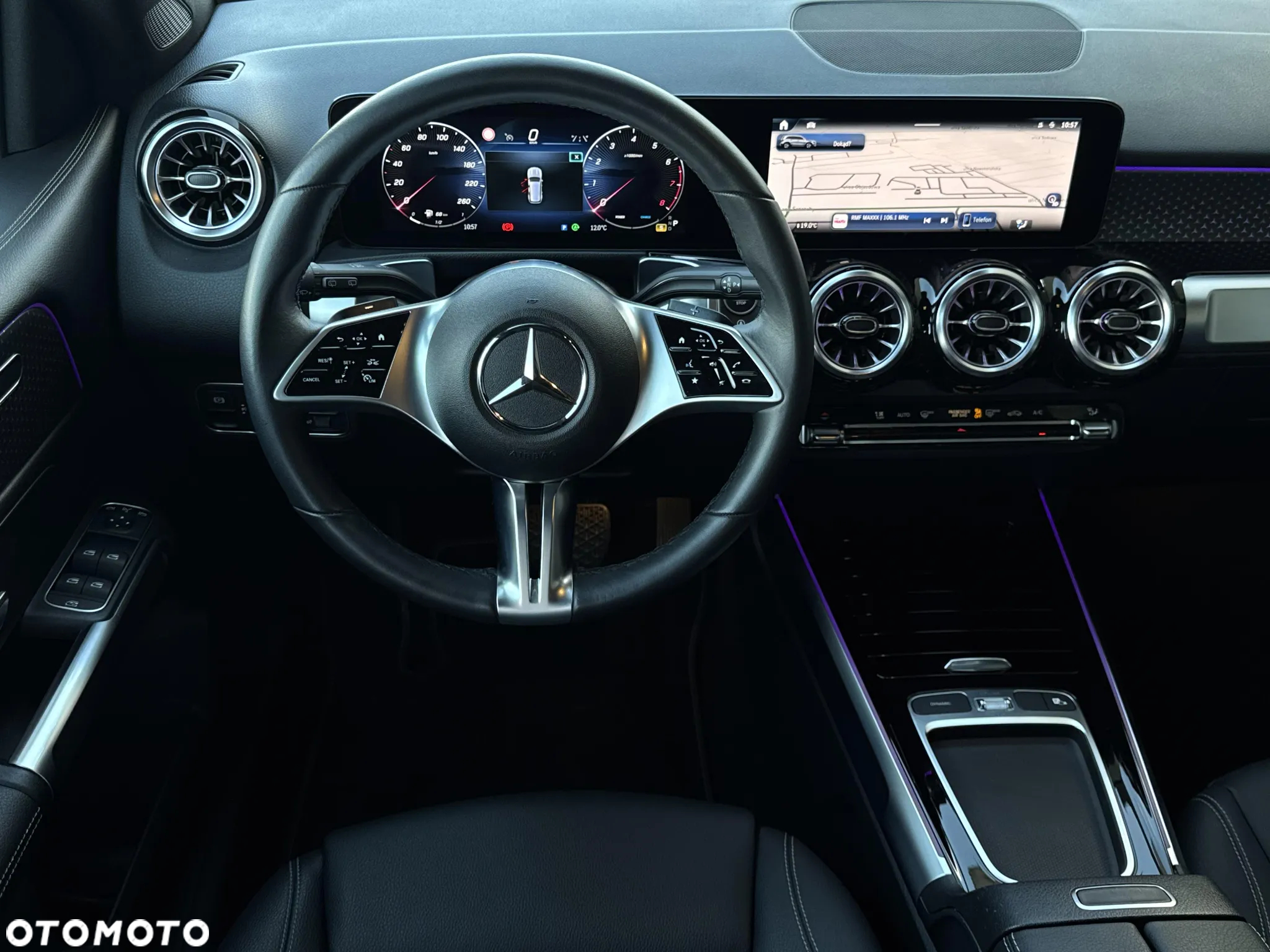 Mercedes-Benz GLB - 19