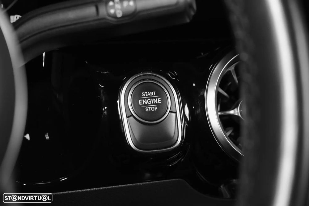 Mercedes-Benz GLA 250 e 8G-DCT AMG Line - 35