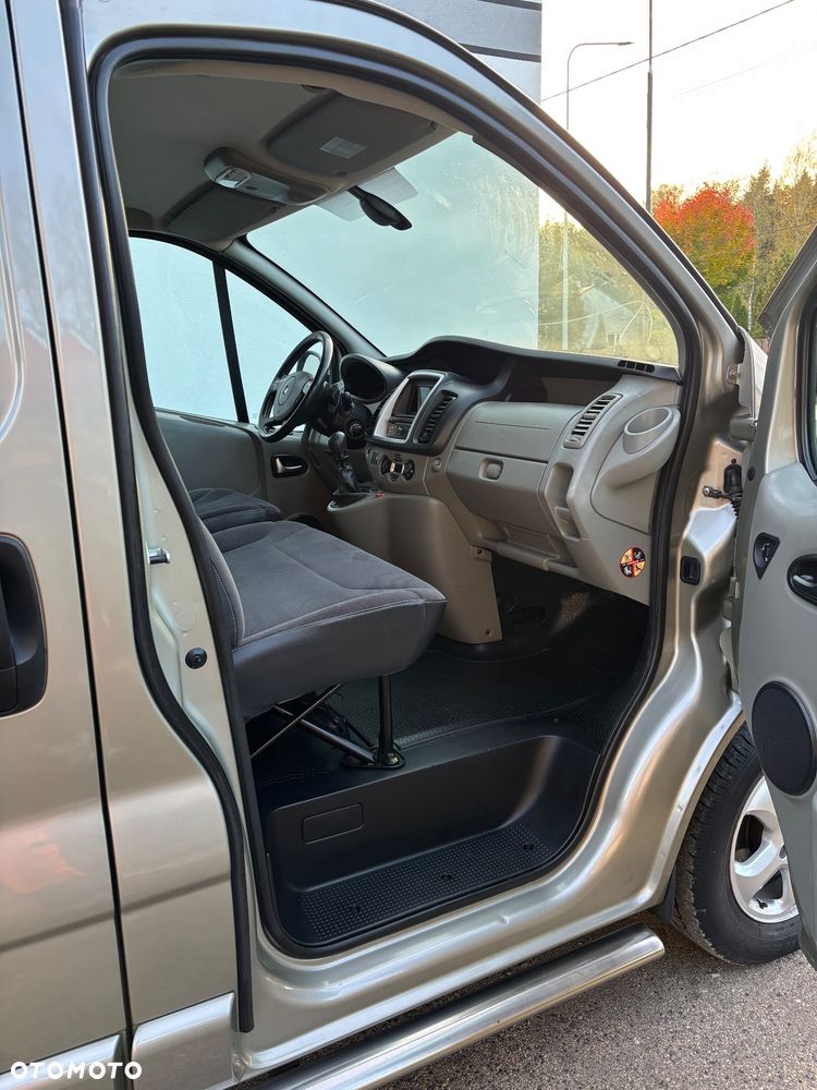 Renault Trafic - 18