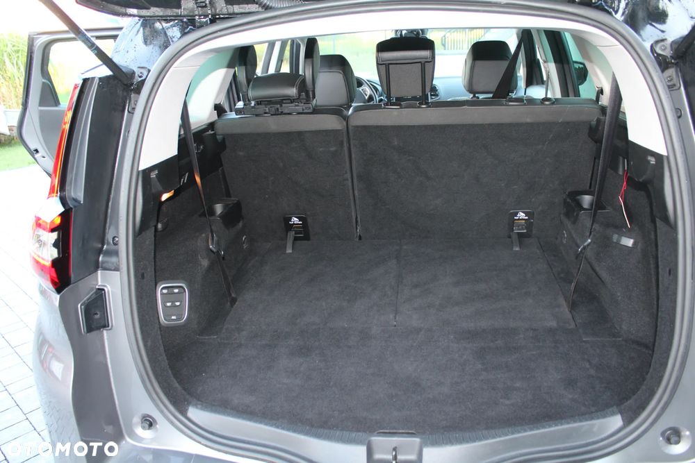 Renault Scenic TCe 140 GPF BUSINESS EDITION - 11