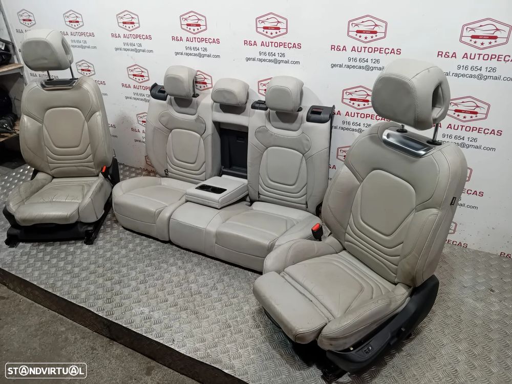 Conjunto de Bancos Citroën Ds5 em Pele Original - 12