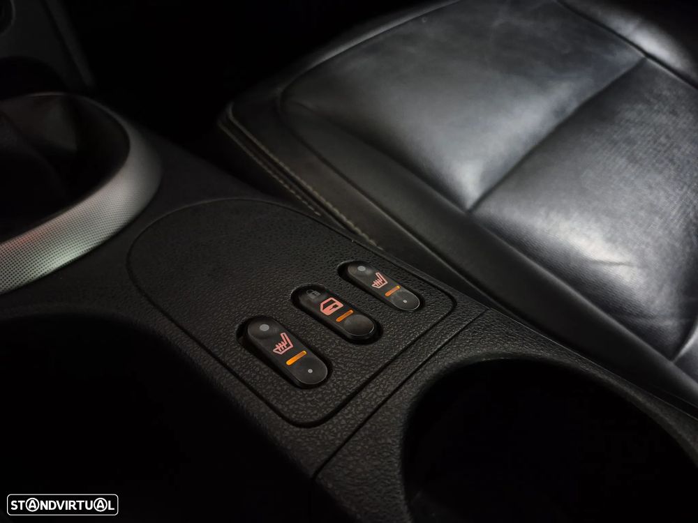 Nissan Qashqai 1.5 dCi Tekna Premium Pele Preta 17 - 21