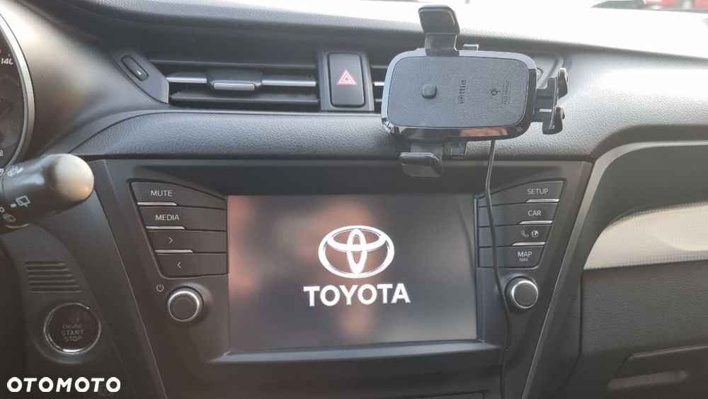 Toyota Avensis 2.0 Premium MS - 23