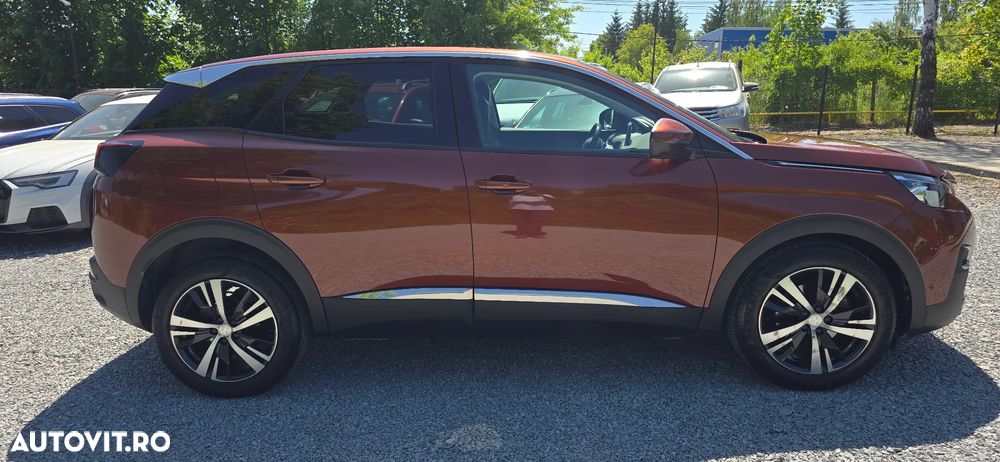 Peugeot 3008 1.2 PureTech Turbo S&S EAT6 GT-Line - 3