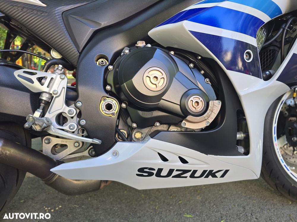 Suzuki GSX-R 1000 Commemorative Edition - 8