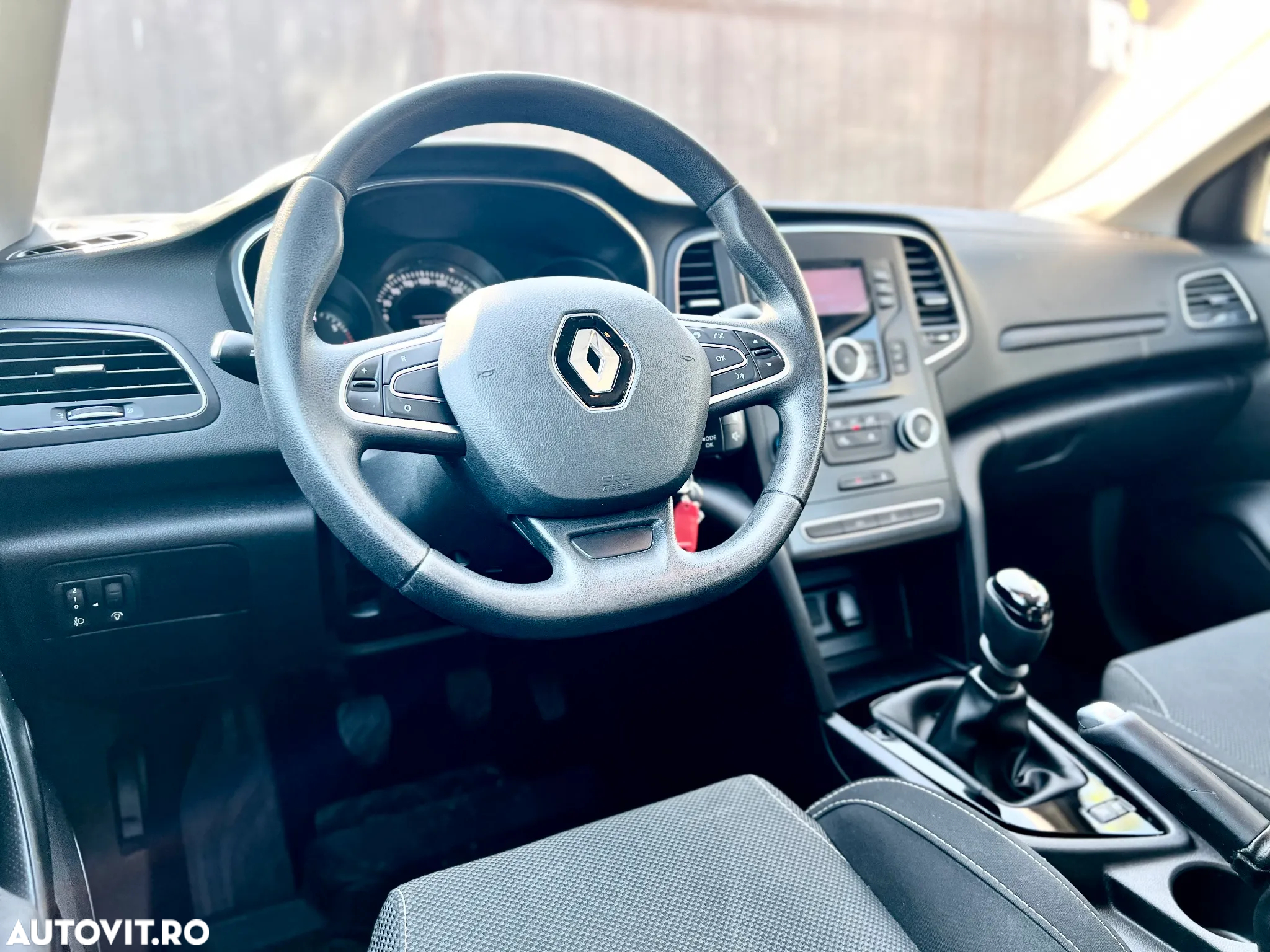 Renault Megane TCe GPF Zen - 21