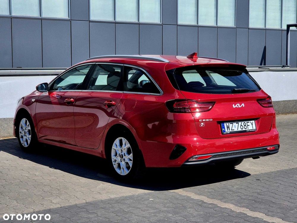 Kia Ceed 1.5 T-GDI M - 11