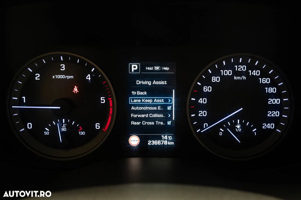 Hyundai Tucson blue 2.0 CRDi 4WD Aut. Premium - 21