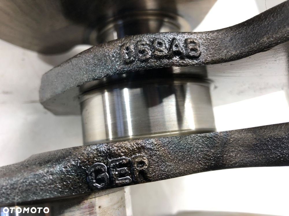 WAŁ KORBOWY  AUDI A6 C6 Avant (4F5) 2004 - 2011 3.0 TDI quattro 165 kW [225 KM] olej napędowy 2005 - 7