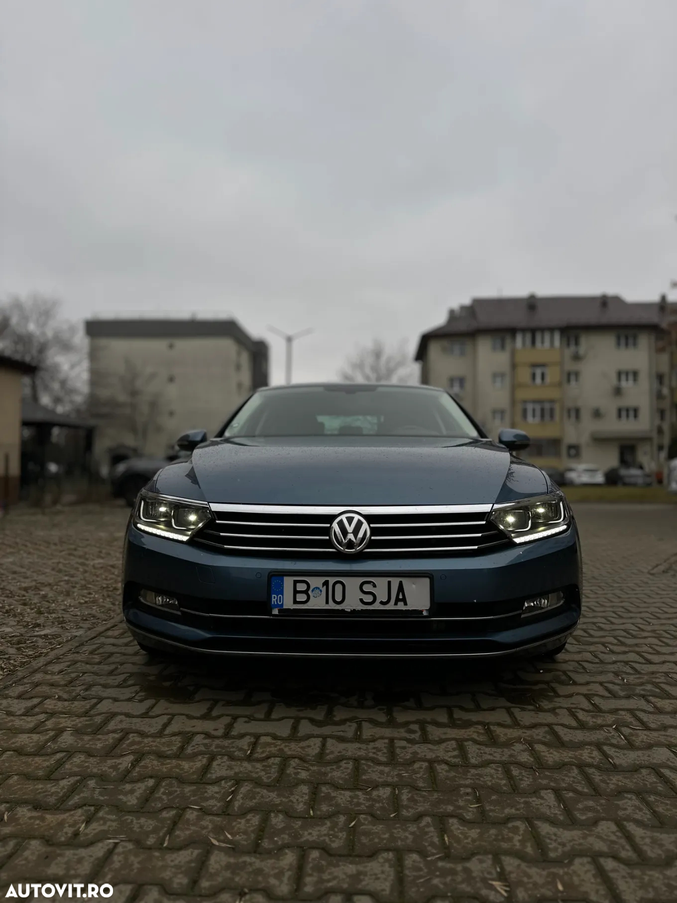 Volkswagen Passat 2.0 TDI DSG Highline - 2