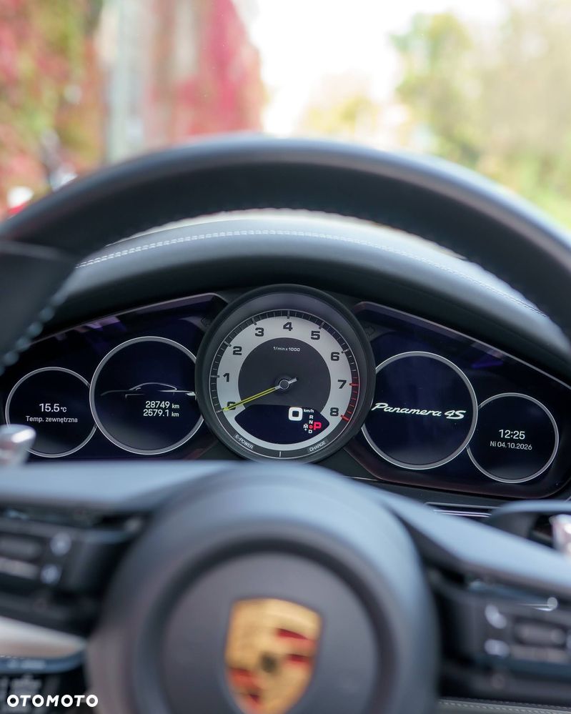 Porsche Panamera - 40