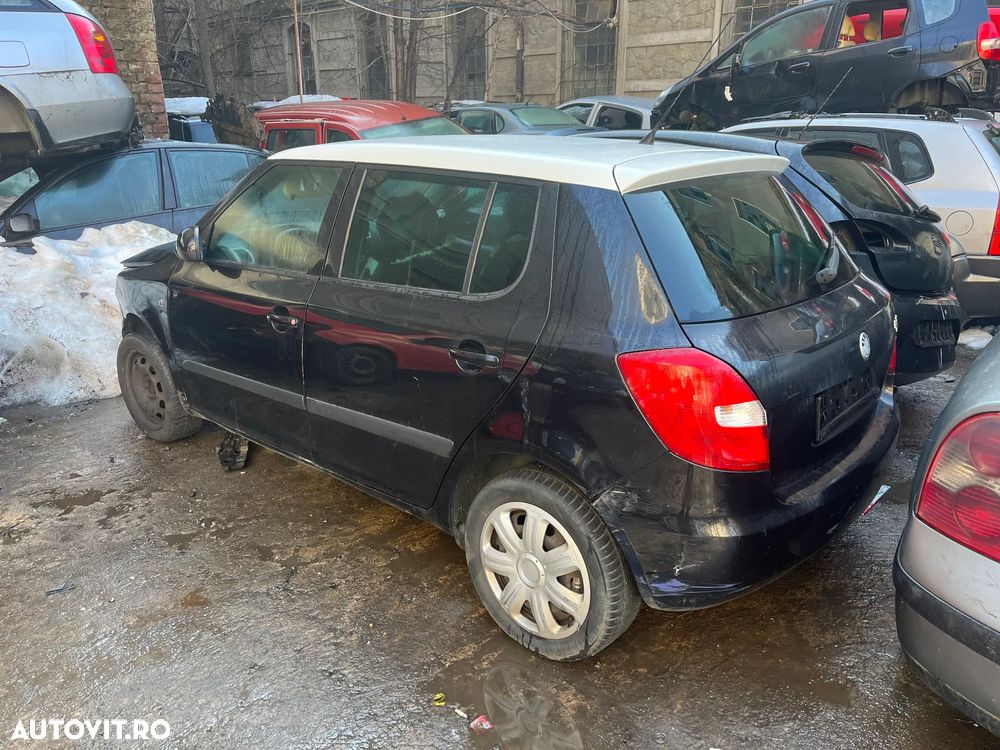 Dezmembrez Skoda Fabia 2 non facelift negru 2007 1,4 benzina - 2