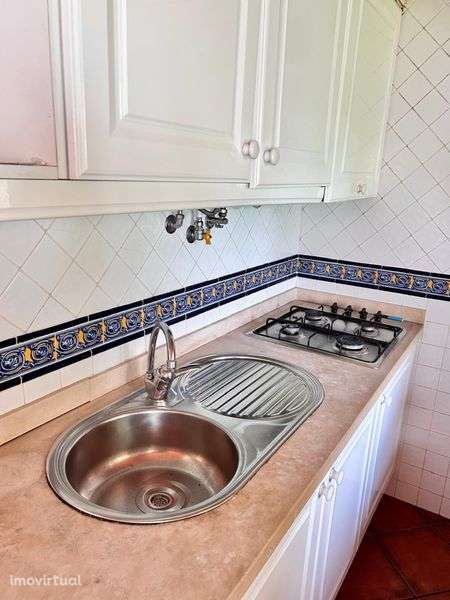 Studio/T0 em Carcavelos *estudantes* - Grande imagem: 4/8