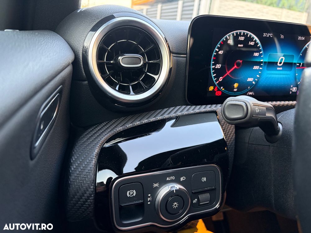 Mercedes-Benz A 180 d 8G-DCT - 30