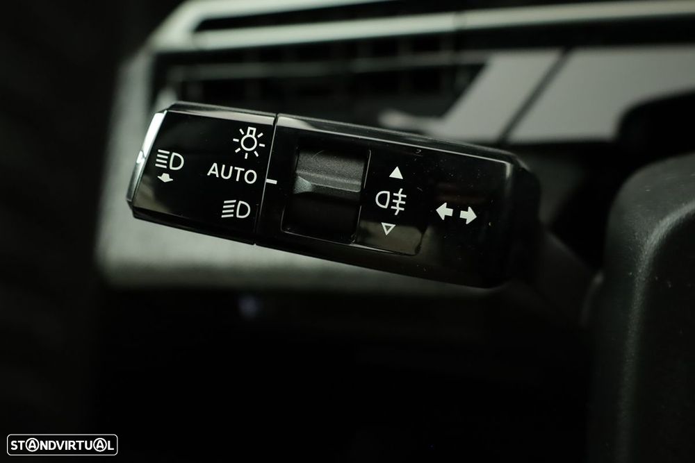 Peugeot 3008 1.2 Hybrid Allure e-DCS6 - 14